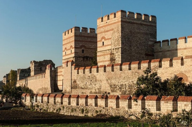 Day 2 : Old City Wall (The Walls of Constantinople)